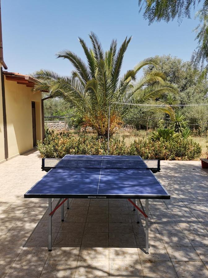Villa Sole - Finaiti - Appartamento Per Turisti Флоридия Экстерьер фото