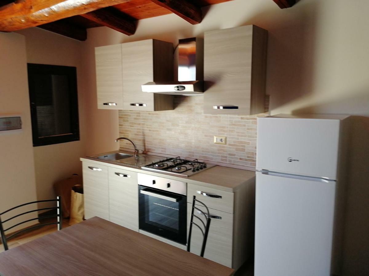 Villa Sole - Finaiti - Appartamento Per Turisti Флоридия Экстерьер фото